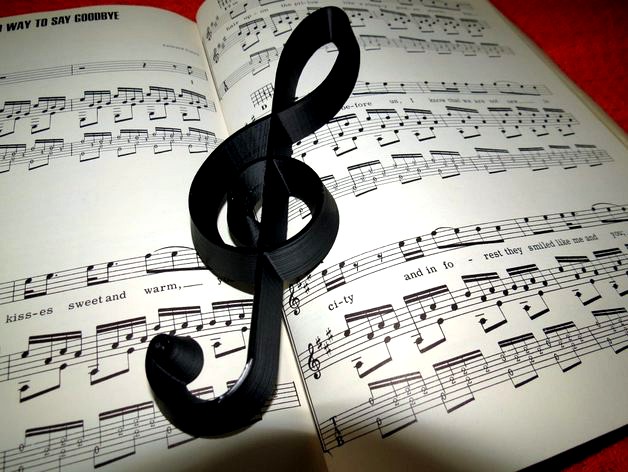 Treble Clef - An example of using the snake line approach... by enif