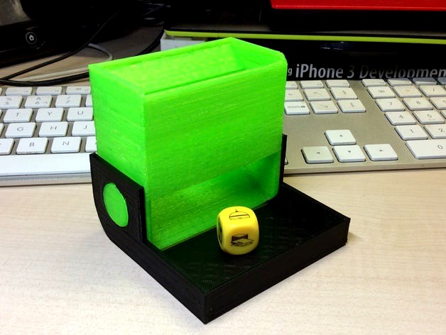 Compact Dice Tower by MementoMori