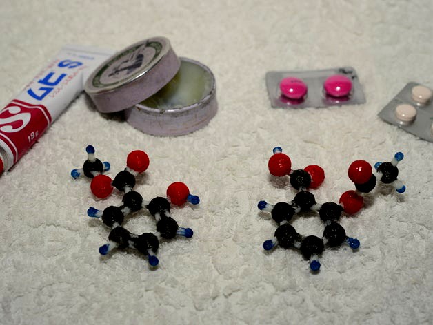 Wintergreen oil and Aspirin - OpenSCAD generated from chemical SDF files by taroh
