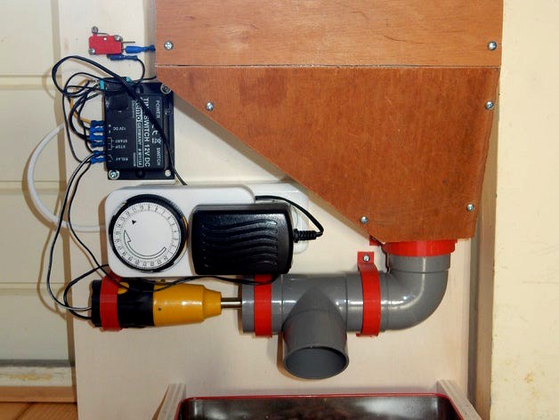 Catfeeder by Khing100