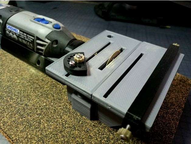 Table saw for Dremel 4000 (with drill bracket Fixed)  by oikos