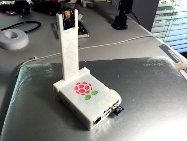 Raspberry Pi B+ Camera Support - For Raspberry Pi B+ Beauty Queen Case (http://www.thingiverse.com/thing:559629) by ernestoemartinez