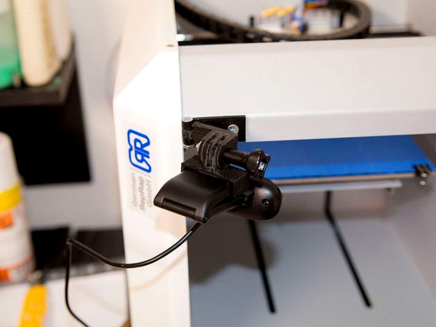 Logitech C170 mount for German RepRap Neo by Helisinus
