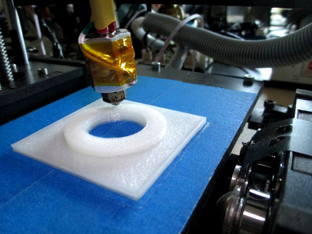 Minimalistic filament spool holder small footprint 4 OneUp / Printrbot etc. by Maboo
