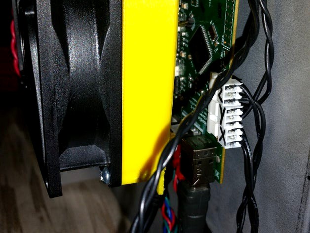 Solidoodle 3 Electronics 80mm Fan Adapter by cpclements