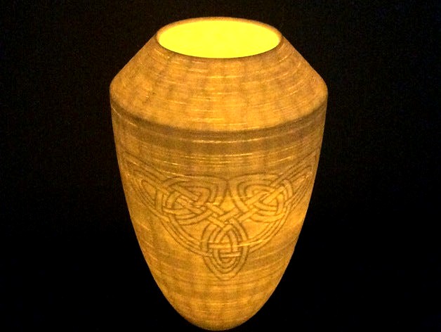 Celtic Vase by gabrielguzman