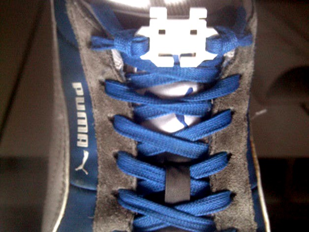Space Invader Shoes Laces Lock by Sterminato