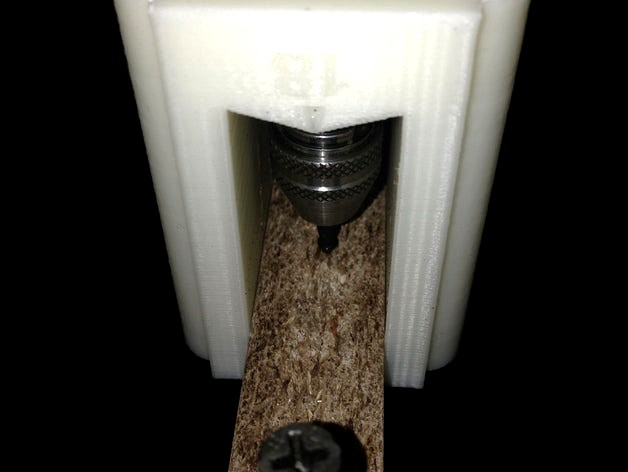 Dremel centered-hole assistant by squareoctopus