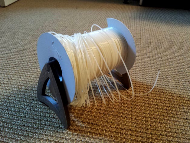 Simple Filament Spool Stand for Solidoodle filament (170 mm) by St0rmingBr4in