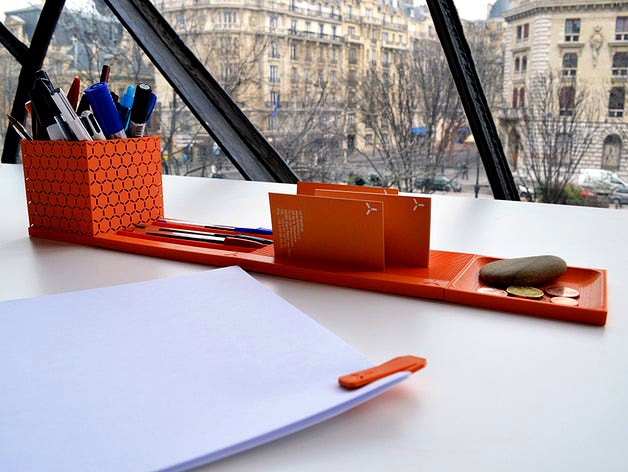 Desktop by LeFabShop