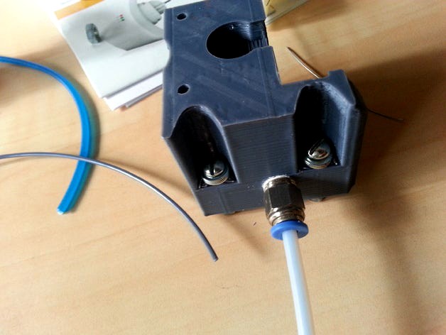 Bowden extruder based on compact extruder by misan