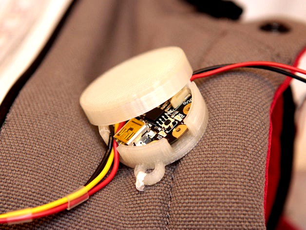 Adafruit GEMMA Case by rwinscot