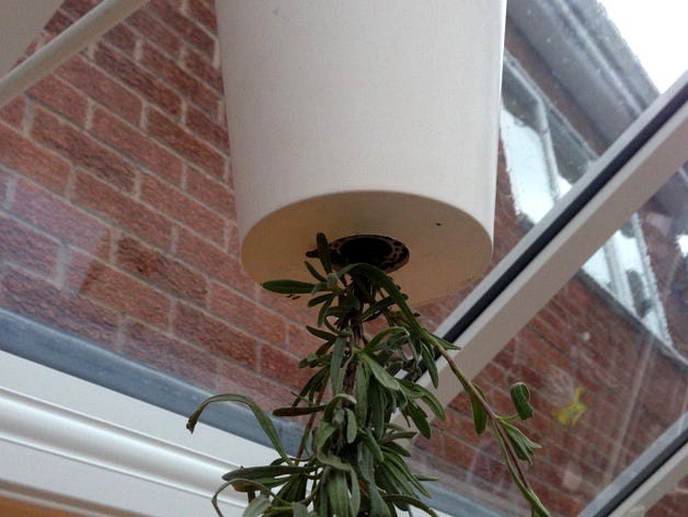 Soil retaining mesh grill for upside-down planter by smorgo