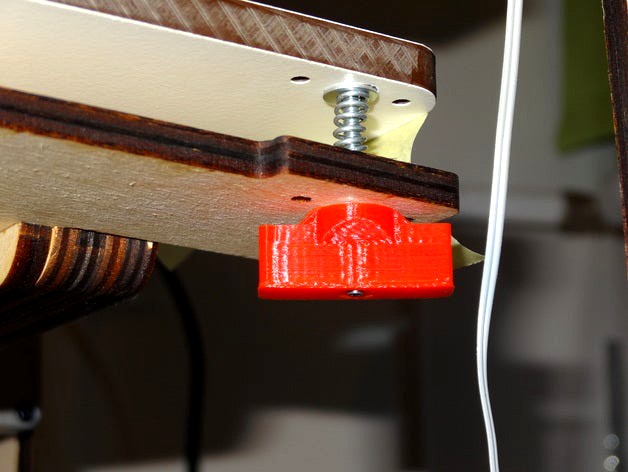 M3 nut holder by Primozsu