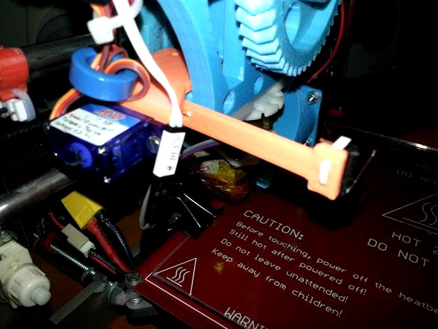 Servo support for auto bed leveling (Jonas extruder) by WeSo