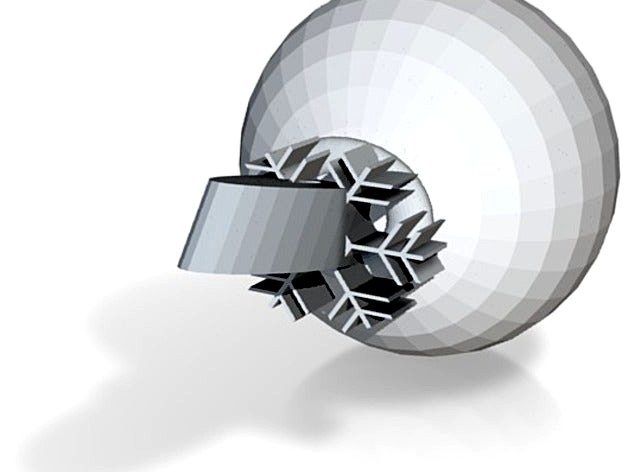 white xmas decoration by lokilaufeysen