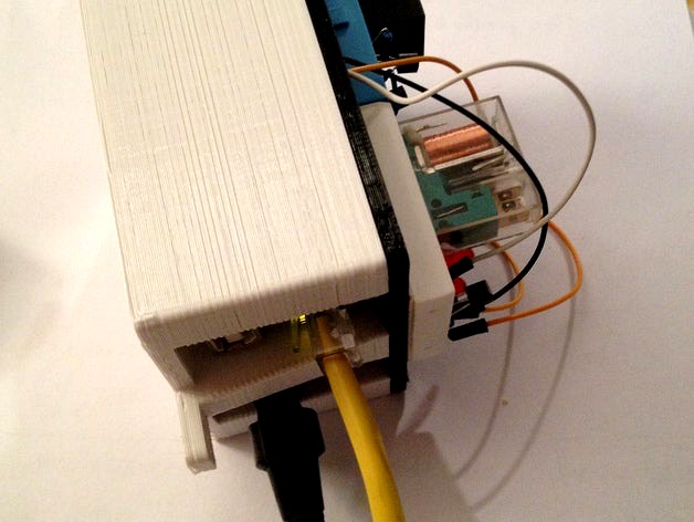 Arduino - Arduino+ shield enclosure by caltadaniel