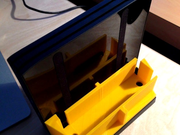 Backup Plus Desk for Mac drive with Thunderbolt adapter for standard 3.5" and 2.5" drives by fns720