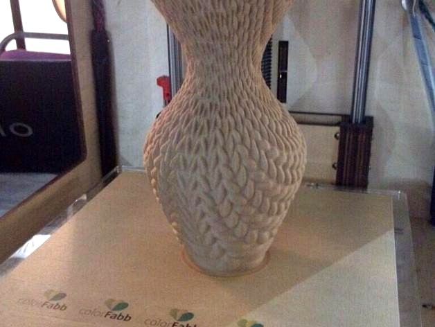 Knitted vase by ColorFabb