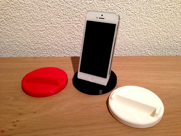 Iphone 5 and 5S stand by mikie10