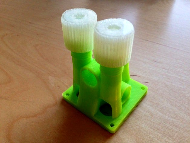 Ultimaker Minimum Printhead with threaded bowden lock - dual extruder version by fns720