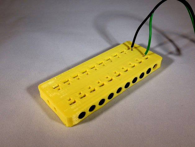 Customizable Power Bus by profezzorn