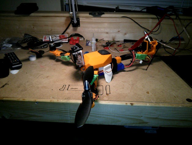 Tricopter v1.0 by aixelsyd