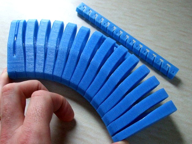 Print in Place FlexiCase by Gyrobot