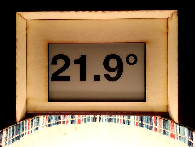 Kindle Display Case by tamberg