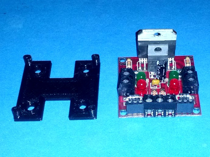 Solarbotics L298 Compact Motor Driver Mounting Plate by ctheroux