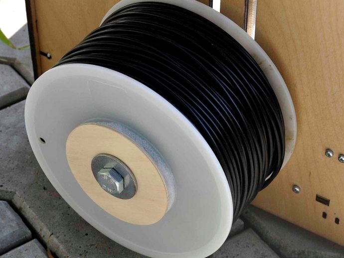 Filament holder for Ultimaker by George164
