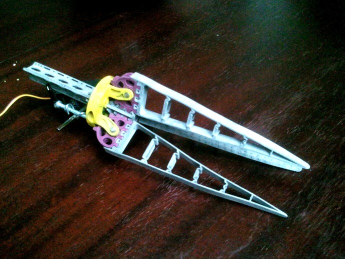 bionic claw by hollerer