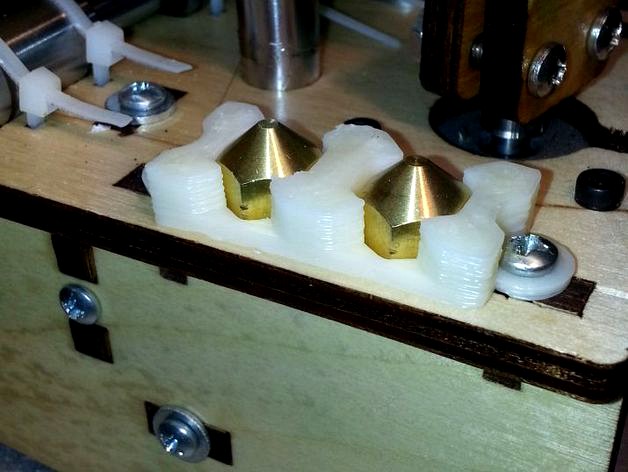 Printrbot Extruder Nozzle Caddy by Michele31415