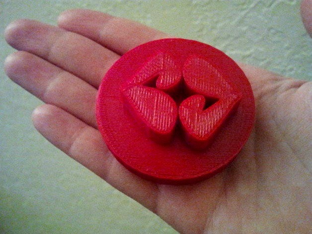 Heart Kiss Poker Chip by rps75