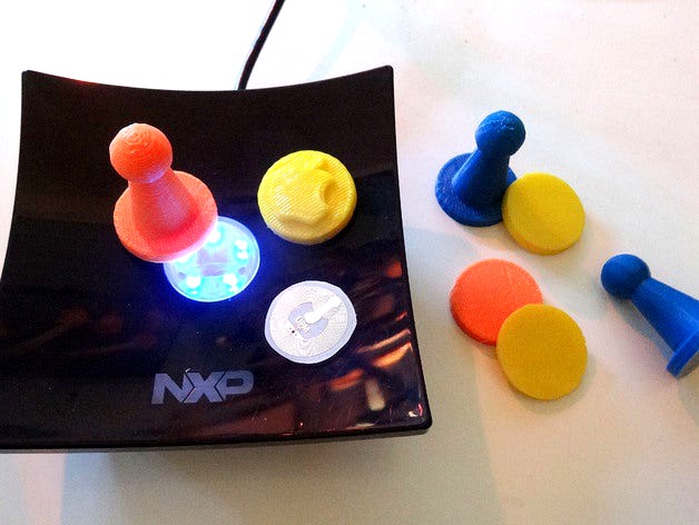 RFID Chip and Play figure by nischi