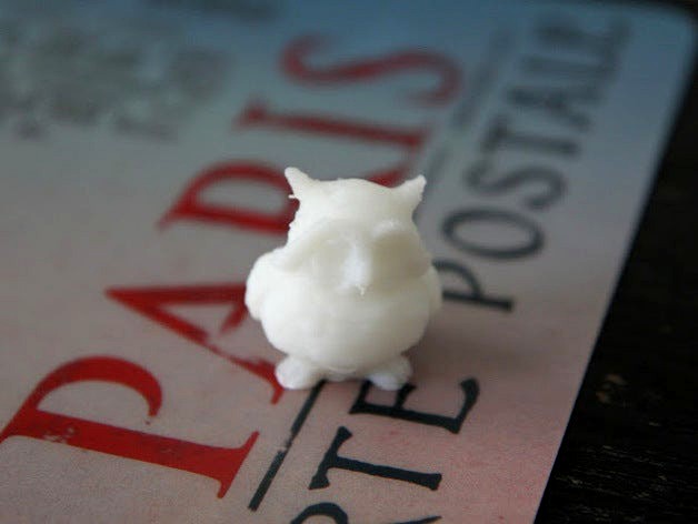 Standing Owl with flat bottom layer by Hackens