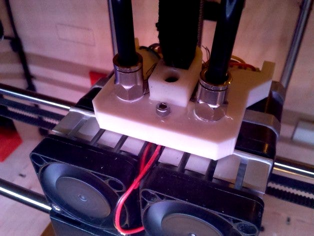 Beefed Up Replicator Extruder Bracket by MangoT21