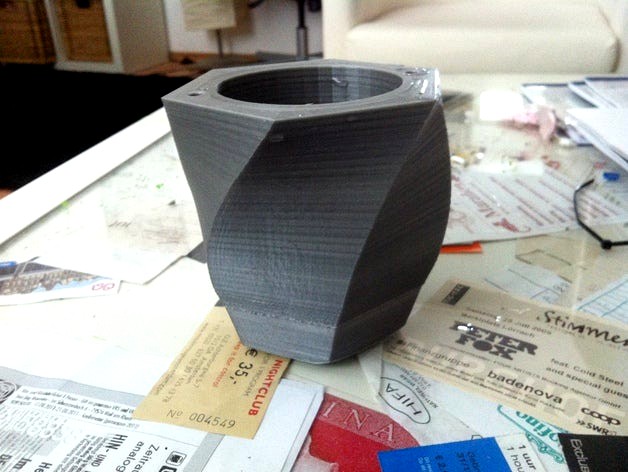 WindowFarm PlantPot by creativecode