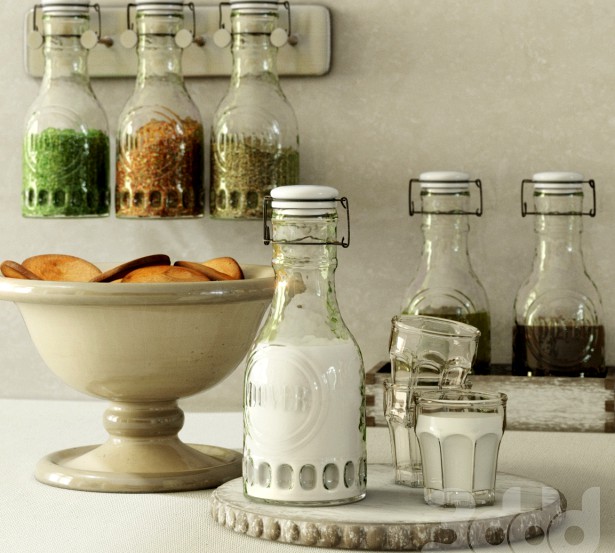 Pottery Barn / Glass Carafe