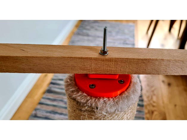 Cat scratching post spinning toy mount by sqrooted