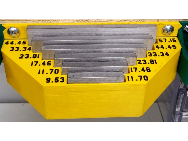 Adjustable Parallel Holder by Gazz292