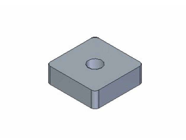 Spacer for DIN spec cable chains by Prostakarnik