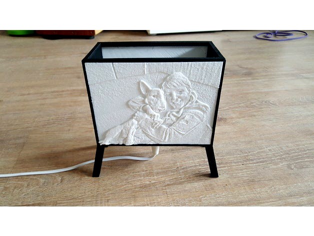 Lithophane Lamp Frame) by Garmelt