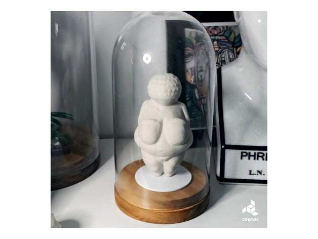 Willendorf Venus and Display support by Creaxiv
