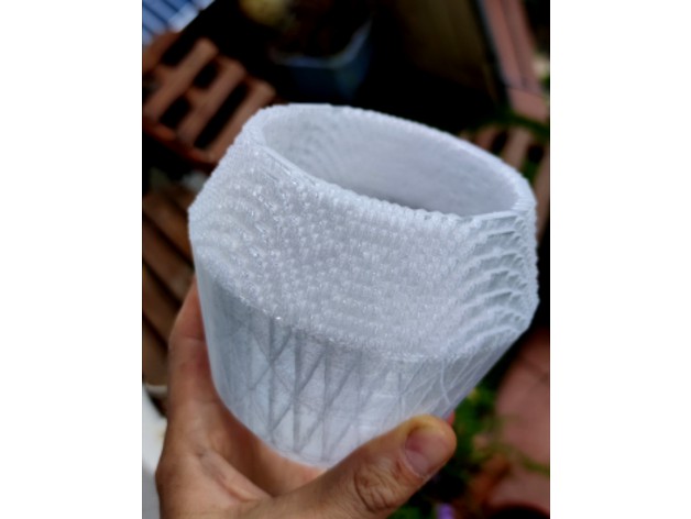 PixelShade for E27 Socket by kleingeist