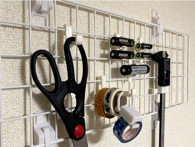 Hooks and Holders for Mesh Panel by CyberCyclist