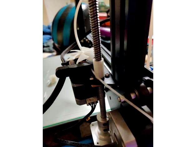 Simple Lead Screw Filament Guard by Voyajer