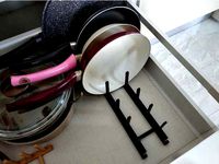 Pan Holder by barkbathory