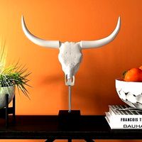 White-Black Buffalo Skull Penncross Bust