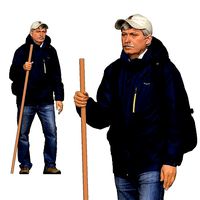 001143 oldy traveler tourist man 3d print ready | 3D